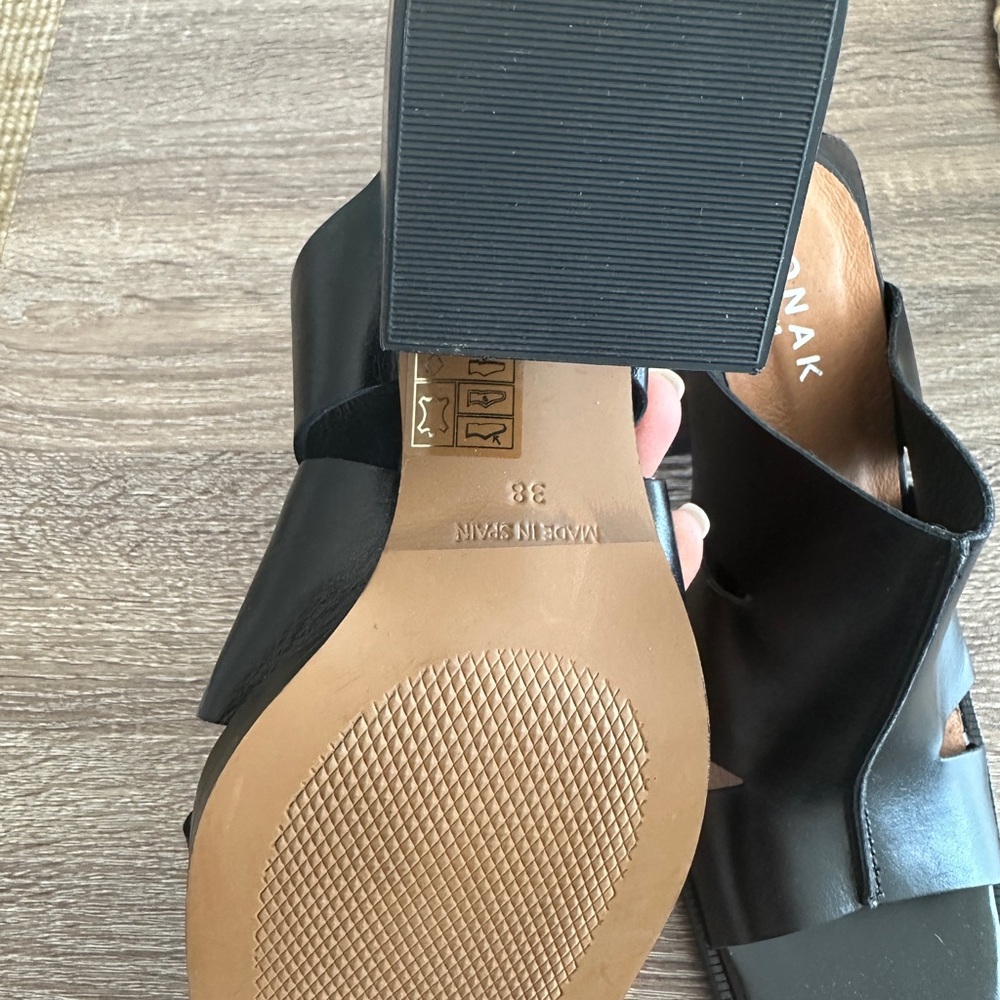 Brand new learher Jonak mules. Size 38.